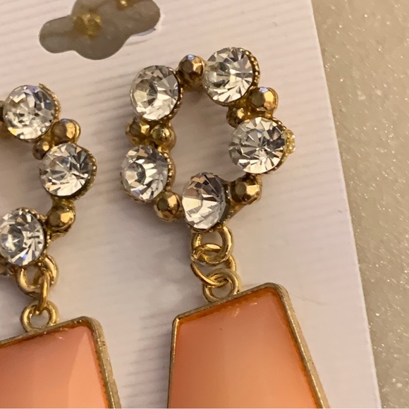 Accessory Label Dangle Dainty Earrings - Picture 2 of 2